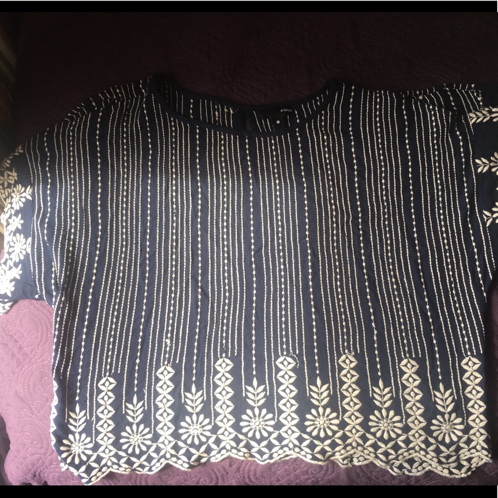 Bloomingdales Embroidered Blouse Med Open shoulder